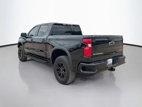 Used 2023 Chevrolet Silverado 1500 ZR2 w/ Technology Package AWD/4WD image 5