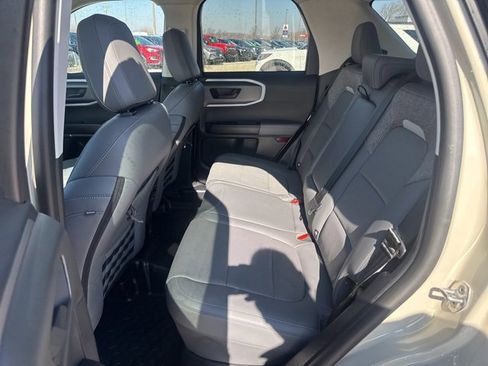 Used 2025 Ford Bronco Sport Badlands image 10