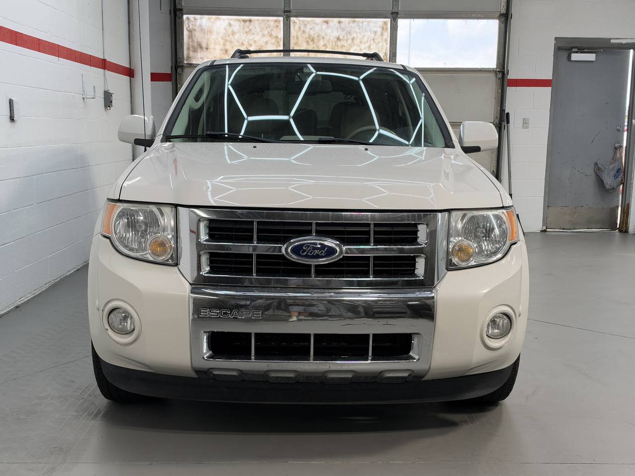 Used 2010 Ford Escape 4WD Hybrid image 9