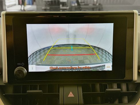 Used 2025 Toyota RAV4 XLE w/ Convenience Package image 21