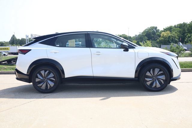 Used 2023 Nissan Ariya FWD image 3