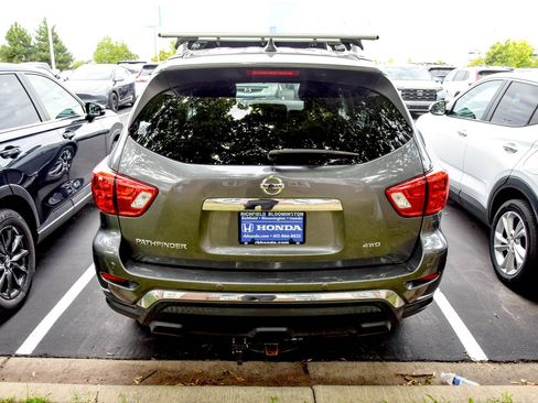 Used 2020 Nissan Pathfinder S AWD/4WD image 17