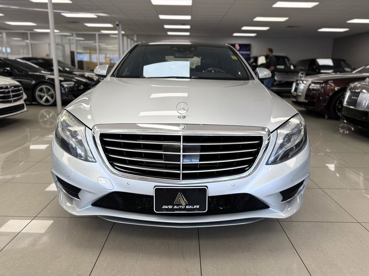 Used 2014 Mercedes-Benz S 550 Sedan image 4
