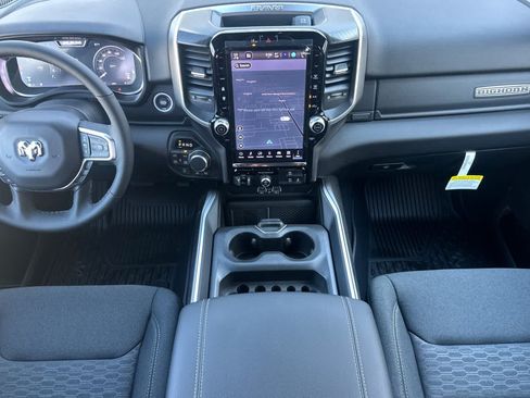 New 2026 RAM 1500 Big Horn AWD/4WD image 3