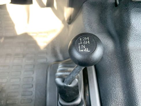Used 2016 Ford F550 4x4 SuperCab Super Duty image 18