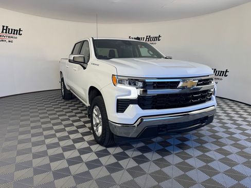 Used 2023 Chevrolet Silverado 1500 LT image 7