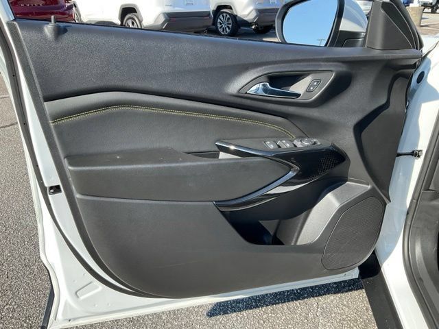 Certified 2026 Chevrolet Trax LT FWD image 6