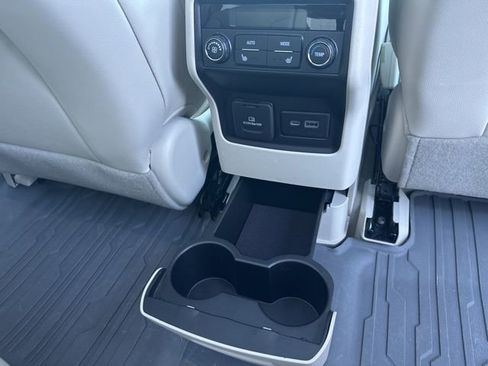 Used 2022 GMC Acadia Denali w/ Denali Ultimate Package image 48