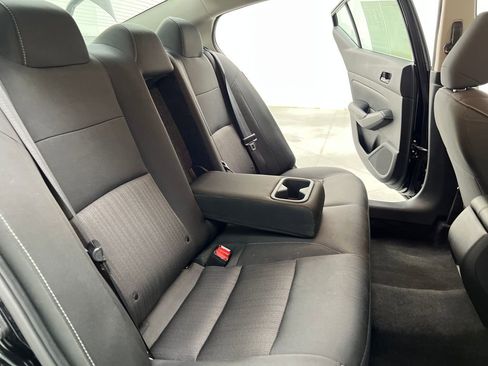 Used 2024 Nissan Altima 2.5 SV image 16