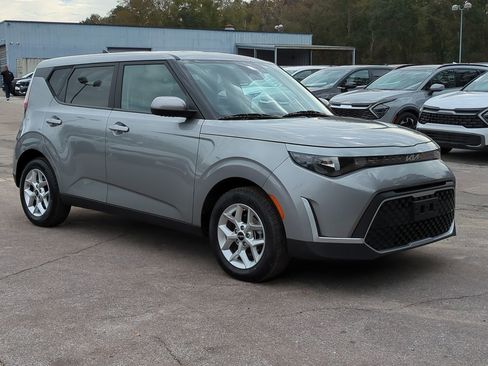 Certified 2024 Kia Soul LX w/ Option Group 015 image 3