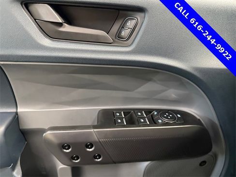 New 2025 Ford Maverick Lariat w/ Black Appearance Package image 8