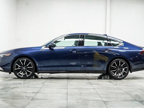 Used 2023 Honda Accord Touring image 10