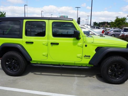 Used 2021 Jeep Wrangler Unlimited Sport image 4