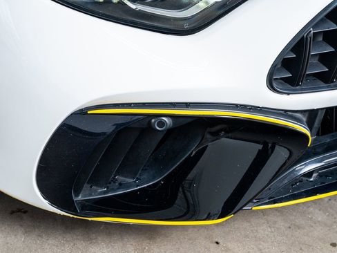 Used 2022 Mercedes-Benz SL 55 AMG 4MATIC w/ Driver Assistance Package image 22