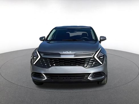 Used 2025 Kia Sportage LX image 4