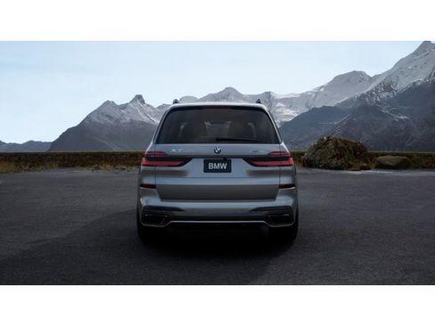 New 2026 BMW X7 xDrive40i image 5