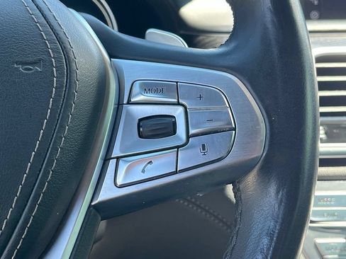 Used 2018 BMW 750i xDrive AWD/4WD image 35