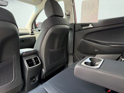 Used 2019 Hyundai Tucson Sport FWD image 22