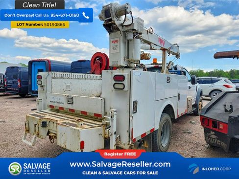 Used 2017 Ford F550 4x4 Regular Cab Super Duty image 4