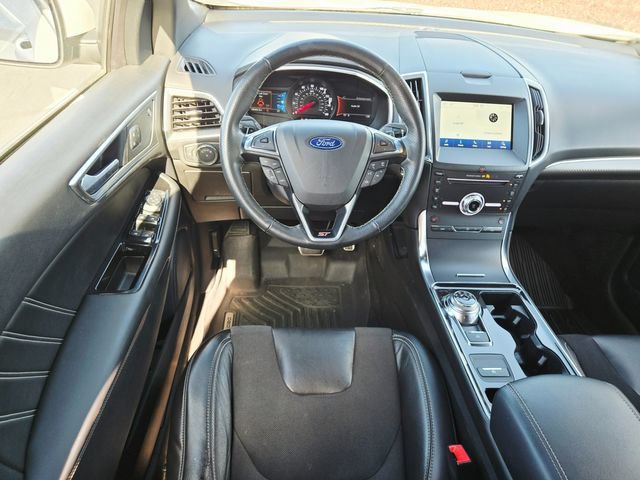 Used 2019 Ford Edge ST w/ Cold Weather Package AWD/4WD image 10