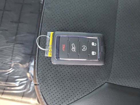 New 2025 Jeep Grand Cherokee Altitude w/ Trailer Tow Package image 28