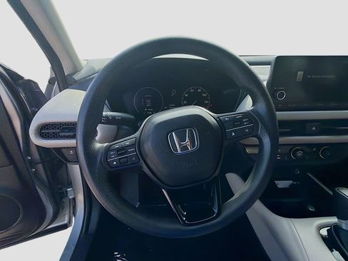 Certified 2024 Honda HR-V LX image 10