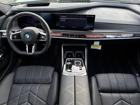 New 2026 BMW i7 xDrive60 w/ Executive Package AWD/4WD image 14