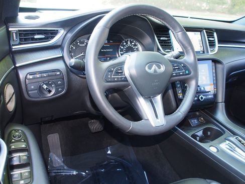 Used 2025 INFINITI QX55 Sensory w/ Lighting Package AWD/4WD image 18