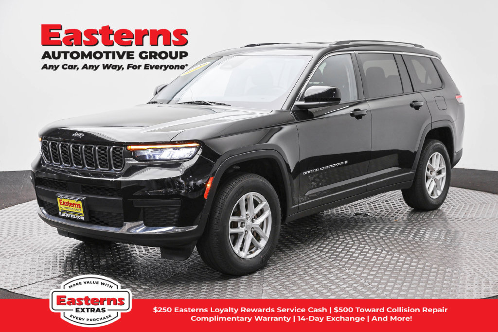 Used 2022 Jeep Grand Cherokee L Laredo w/ Luxury Tech Group I AWD/4WD image 1