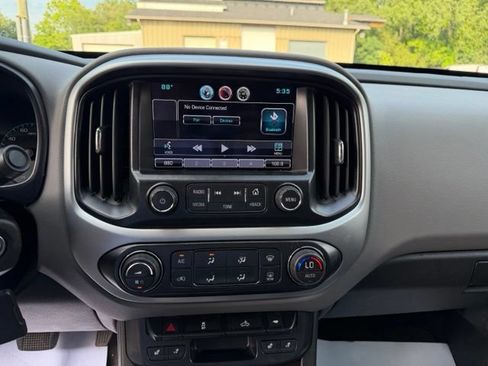 Used 2015 Chevrolet Colorado LT w/ Luxury Package AWD/4WD image 26