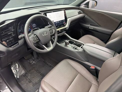 Used 2025 Lexus TX 350 AWD image 11