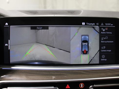 Used 2022 BMW X6 xDrive40i w/ M Sport Package image 11