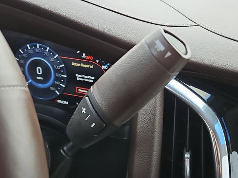 Used 2016 Cadillac Escalade Luxury image 15