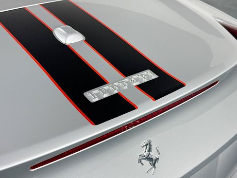 Used 2015 Ferrari California T RWD image 42