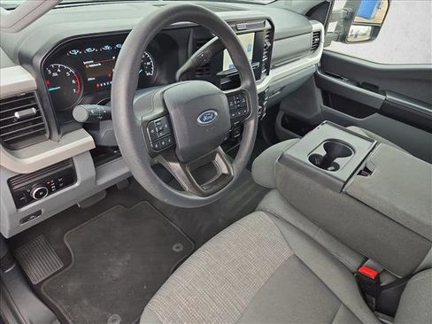 Used 2025 Ford F250 XLT image 9