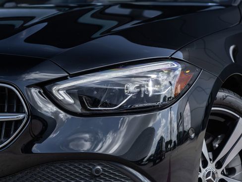 Used 2025 Mercedes-Benz C 300 Sedan image 13