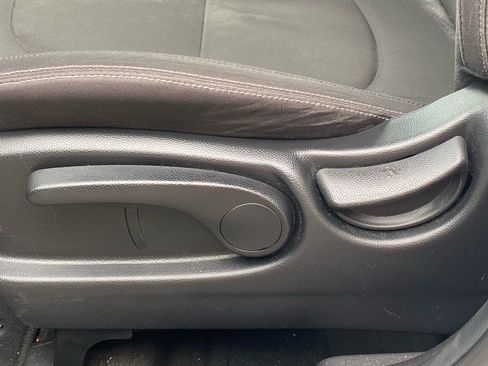 Used 2017 Kia Soul FWD image 8
