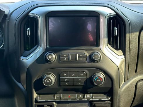 Used 2020 Chevrolet Silverado 1500 LT AWD/4WD image 26