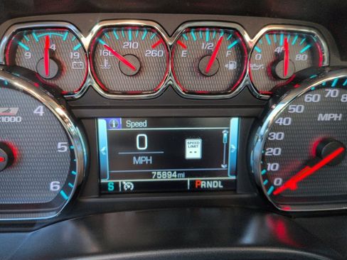 Used 2018 Chevrolet Silverado 1500 LTZ Z71 w/ LTZ Plus Package AWD/4WD image 21