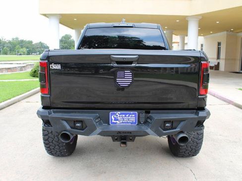 Used 2019 RAM 1500 Laramie w/ Sport Appearance Package AWD/4WD image 13
