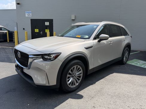 Certified 2024 MAZDA CX-90 3.3 Turbo w/ Preferred Plus AWD/4WD image 4