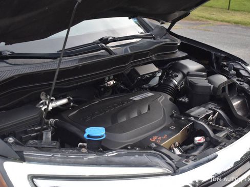 Used 2016 Honda Pilot Touring image 37