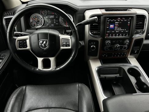 Used 2018 RAM 3500 Laramie w/ Convenience Group AWD/4WD image 13