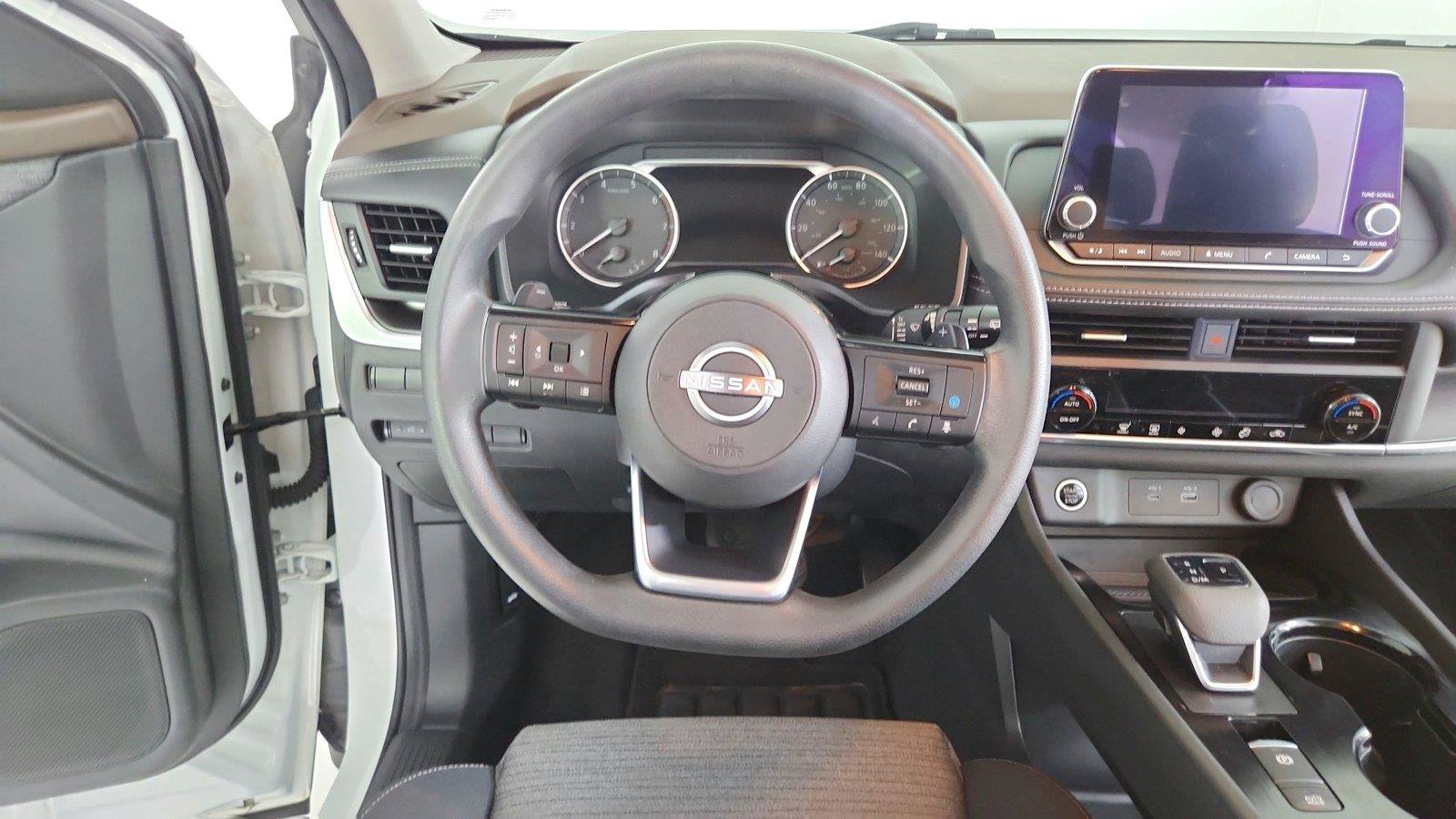 Used 2023 Nissan Rogue SV FWD image 19