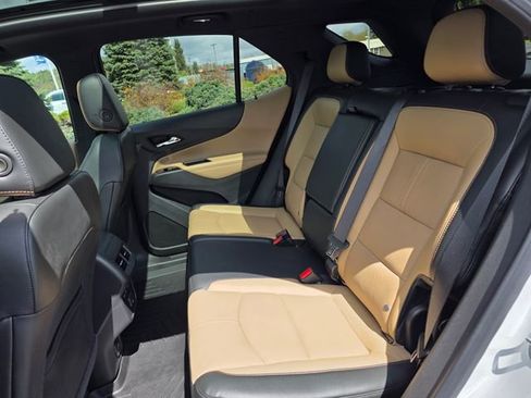 Used 2022 Chevrolet Equinox Premier image 19