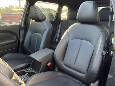 Certified 2025 Subaru Forester Limited image 17