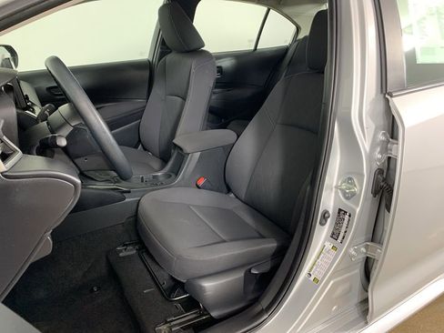 Used 2023 Toyota Corolla LE image 26