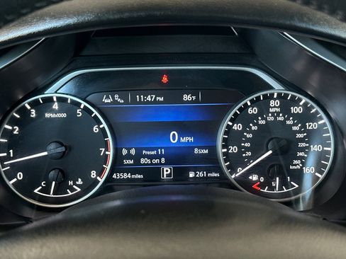 Used 2021 Nissan Murano SV image 23