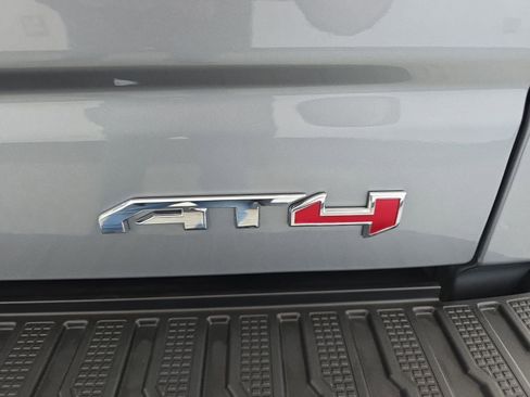 Used 2025 GMC Sierra 1500 AT4 w/ AT4 Premium Package image 18