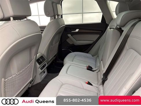 Certified 2022 Audi Q5 2.0T Premium w/ Convenience Package image 15